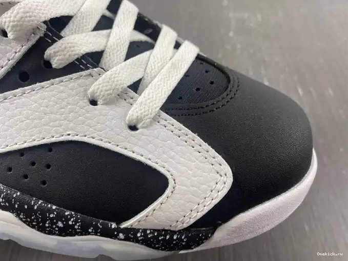 One Kick Jordan Oreo 6 Retro 384664-101 0523